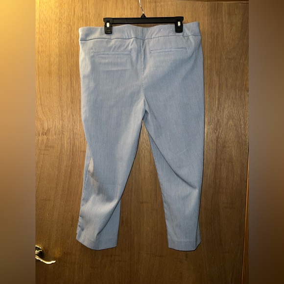 BUNDLE! (2) pairs of pull on size XL dress cropped pants/capris - Picture 3 of 14